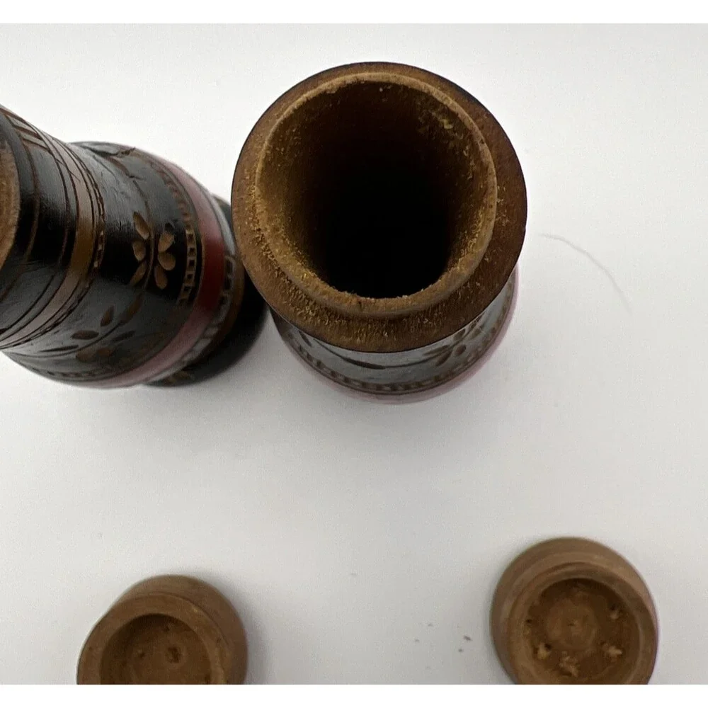 Vintage Salt/Pepper Shakers From Mexico Wooden, is Some Cracking